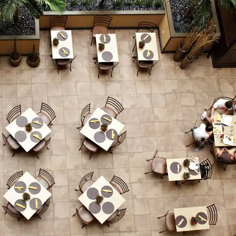 How to Open a Restaurant Business in UAE 4 maximize turnover tables